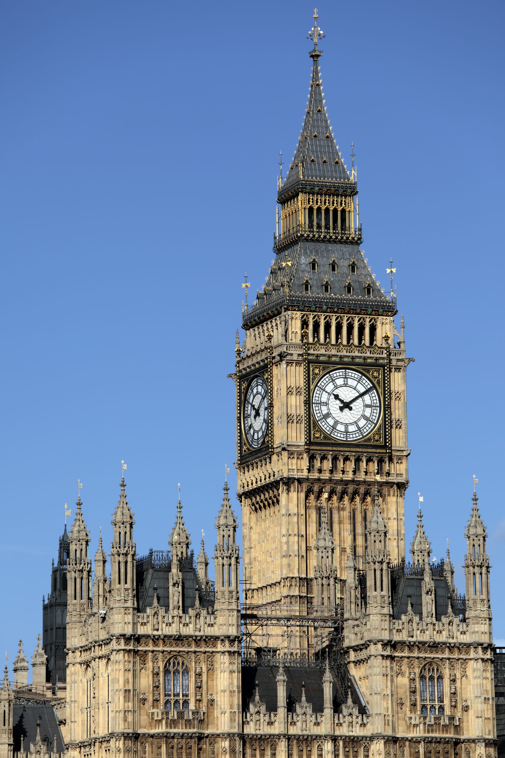 UK Houses of Parliament with Big Ben clock tower.